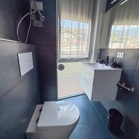 Modern Studio With Terrace - 19 San Remo